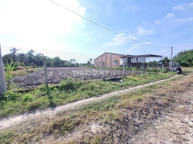 Hơn 1700m2 có thổ cư. Ngay KCN Phước Đông. 4,56 tỷ 