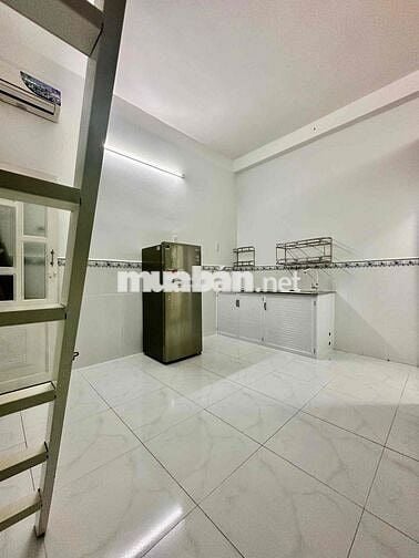 PHÒNG TRỆT SIÊU RỘNG NGAY CHỢ BÀ HOM GIÁP THUẬN TIỆN QUA QUẬN 5