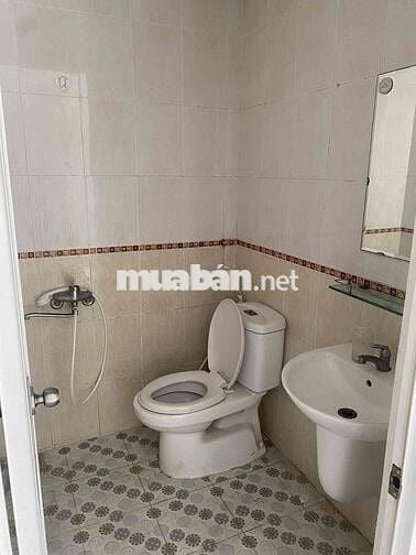 Căn hộ view sông, đối diện trường RMIT, full nội thất, 2 phòng ngủ