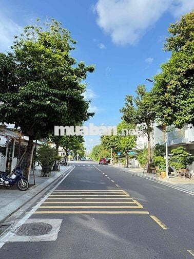 Bán nhà thô 3 tầng đường thông The Capella Garden giá rẻ 6 tỷ 550.