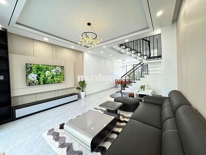 Bán nhà mới 3 tầng nội thất cao cấp KĐT Mỹ Gia giá chỉ 8 tỷ 550.