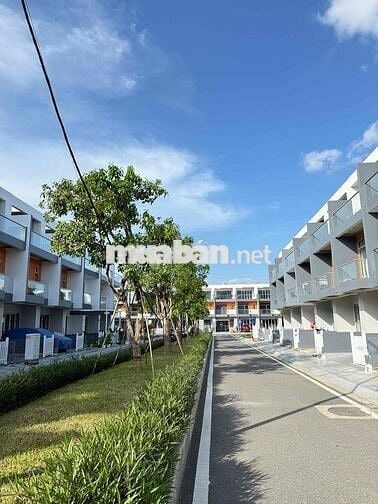 Bán nhà thô 3 tầng đường thông The Capella Garden giá rẻ 6 tỷ 550.