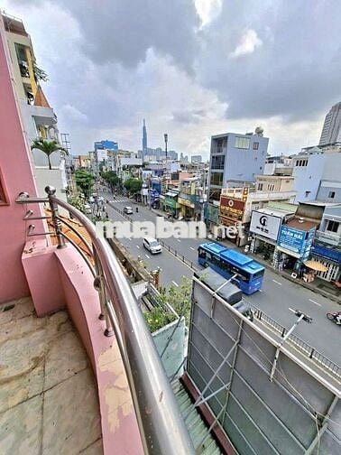 Nhà mặt tiền 1 trệt 4 lầu sân thượng, DT đất 75m2, 22 tỷ