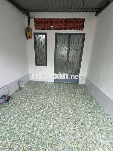 cho thuê nhà nguyên căn, nhà trống vào ở liền 10 trđ/ tháng