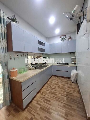 Cho thuê nguyên căn 3 tầng 5×16 kdc đồng bộ gần vòng xoay An Lạc