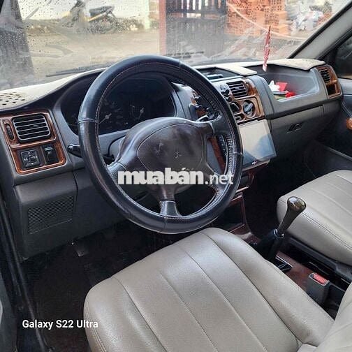 Mitsubishi Jolie Xanh đen 7 chỗ