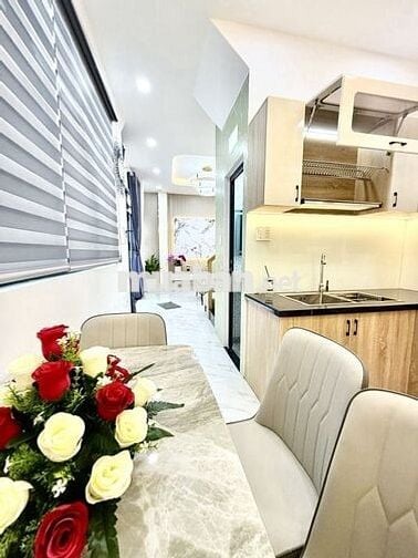 NGUYỄN VĂN LẠC -P21- GIÁP Q1- XINH XẮN-25M2- 2TẦNG- PN MỚI-CHỈ 4TY65