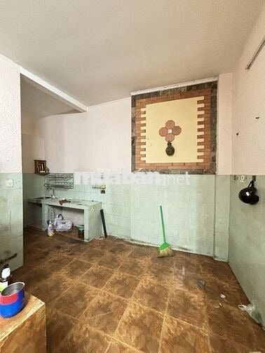 BÁN GẤP NHÀ 90m² NGAY NGÃ TƯ HÀNG XANH XÂY CHDV SÁT MẶT TIỀN - 9.x TỶ