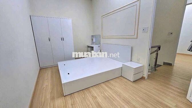 Nhà lê văn quới 8x5m 1 trệt 1 lầu 2pn,2wc hẻm xe hơi