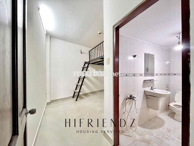 PHÒNG TRỌ CÓ GÁC BAN CÔNG SIÊU RỘNG 40m2 CỰC RẺ GẦN ĐẠI HỌC VĂN HIẾN