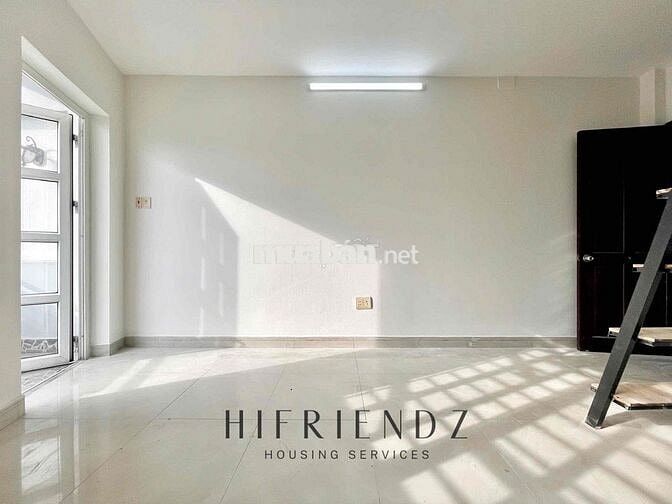 PHÒNG TRỌ CÓ GÁC BAN CÔNG SIÊU RỘNG 40m2 CỰC RẺ GẦN ĐẠI HỌC VĂN HIẾN