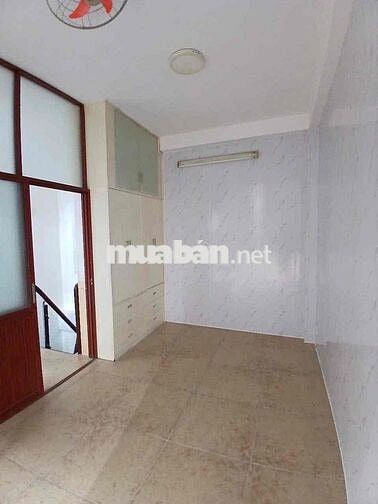 Cho thuê nhà mới đẹp - 1trệt 2lầu - 2pn hẻm Nguyễn Thị Minh Khai - Q1