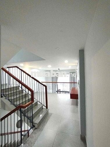 cho thuê nhà hẻm Lê Văn Quới -