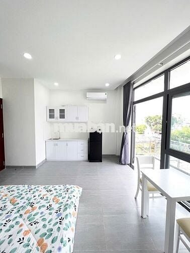 Cho Thuê CHDV Ban Công Hoàng Sa Quận 3