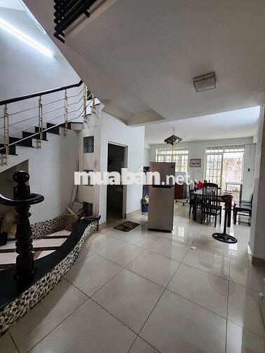 NHÀ MẶT ĐƯỜNG 8M KDC HỒNG LONG CỰC RỘNG