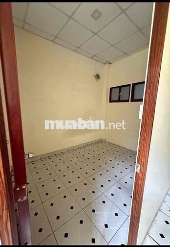 CHO THUÊ NHÀ MẶT TIỀN BÌNH LONG -PHÚ THẠNH DT4,2*20M TRỆT LỮNG