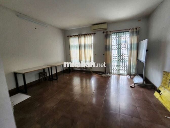 NHÀ MẶT ĐƯỜNG 8M KDC HỒNG LONG CỰC RỘNG