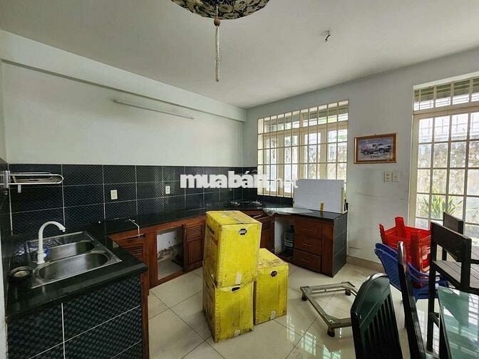 NHÀ MẶT ĐƯỜNG 8M KDC HỒNG LONG CỰC RỘNG