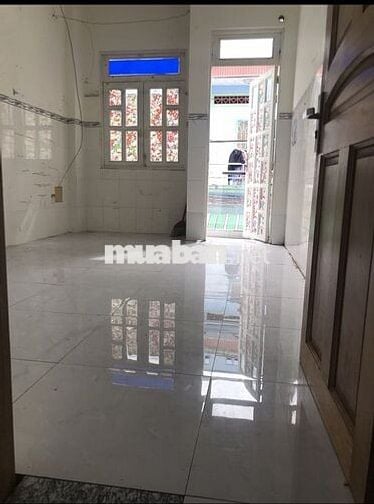 Nhà 3 tầng MẶT TIỀN đườg Hậu Giag, Dt đất:70m2,4PN,3WC,cho bán quán ăn