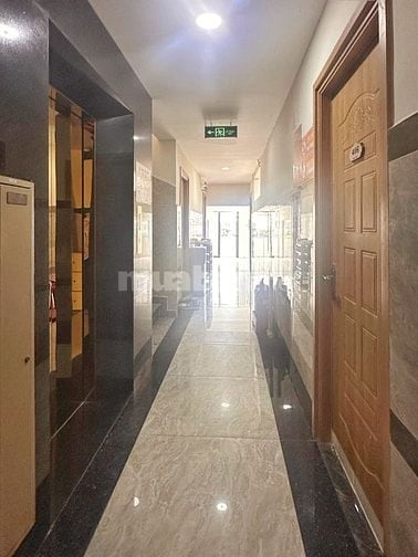 BÁN GẤP TÒA CHDV 9x19 GIA ĐÌNH Ở NHƯ BIỆT THỰ VÀ THU NHẬP 120TR/THÁNG