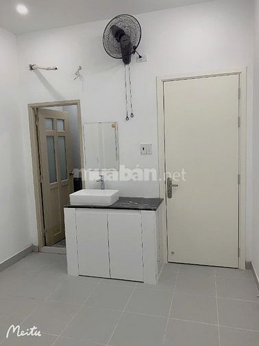 Bán nhà mặt tiền Nguyễn Thượng Hiền, Phú Nhuận 3 tầng. Giá 10.5 tỷ