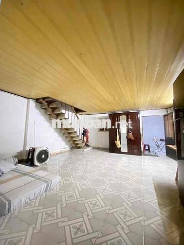 Nhà DT KHỦNG 98m2/ 6x14 Nở Hậu 6,02m - 2 Tầng - 3PN - Hoàn Công - SHR