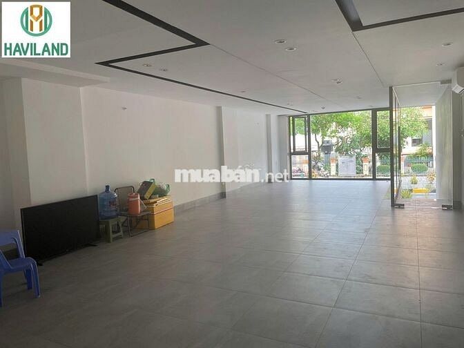 VĂN PHÒNG NGAY TRUNG TÂM THANH PHỐ GẦN CẦU SÔNG HÀN