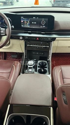 Bán KIA Canival Roya 04 chỗ siêu VIP, phiên bản giới hạn,sản xuất 2023