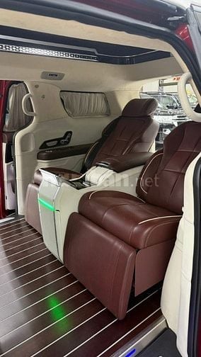 Bán KIA Canival Roya 04 chỗ siêu VIP, phiên bản giới hạn,sản xuất 2023