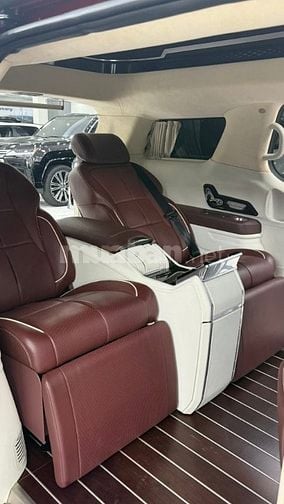 Bán KIA Canival Roya 04 chỗ siêu VIP, phiên bản giới hạn,sản xuất 2023