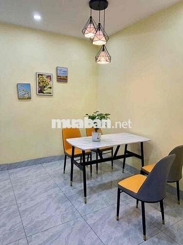 Nhà TT Nguyễn An Ninh, kinh doanh, 80m2, 2N2WC KK, bãi ô tô, tặng NT