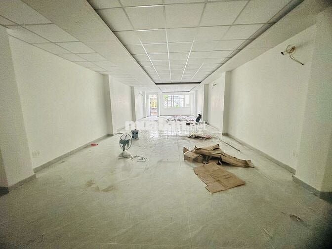 SIÊU PHẨM NHÀ ỐP KÍNH CÓ HẦM – 312C Cộng Hoà,P.12–TB– SD: ~650m²