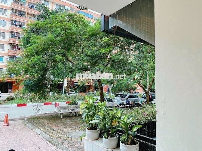 Căn góc 105m2, 3 PN, hướng Đông Nam , CT1B Văn quán