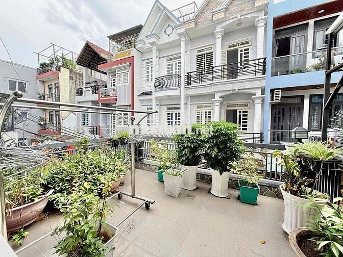 🏡🏡Nhà phố 3 tầng 4m x 18m. Full Nội Thất —Đường Lâm Thị Hố, P. Tân Chá