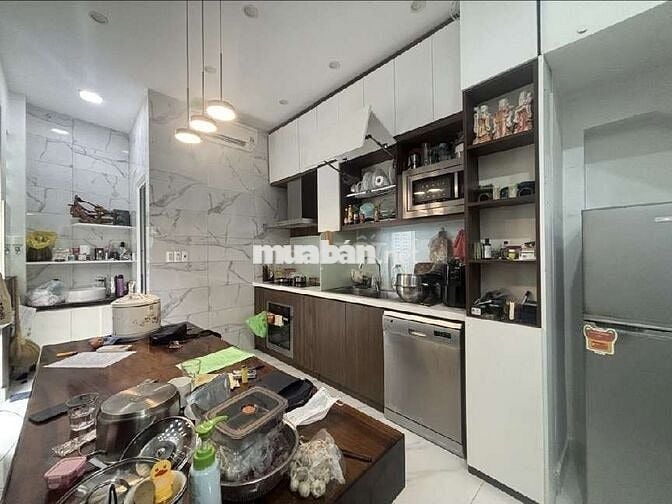 1/ Q1 - KHÔNG LỘ GIỚI- 45M2 - 5PN - CHỈ 10.9 TỶ (~250TR/M2)