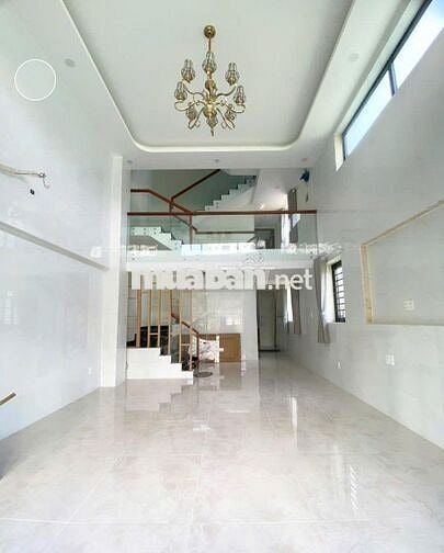 ⭕Mặt tiền Tân Định,3 Lầu 6P nhà trống dễ set up VP, kinh doanh okila