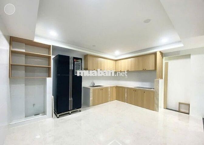 ⭕Mặt tiền Tân Định,3 Lầu 6P nhà trống dễ set up VP, kinh doanh okila