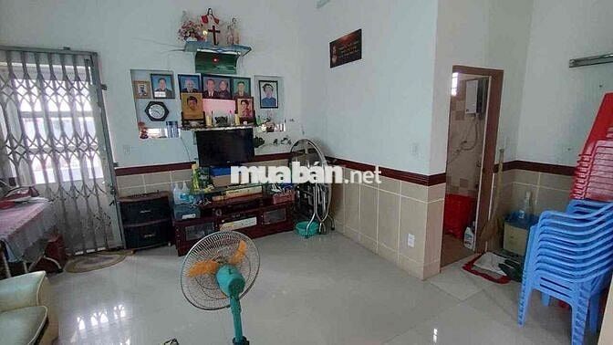 Cần bán nhà lầu 85,6m2,full thổ cư,đất ở ổn định.Phước Tỉnh hẻm xe hơi