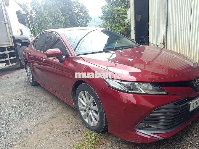 Toyota Camry 2020 2.0G 63000 km Đỏ