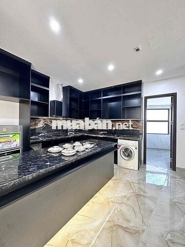 Cho thuê CC mini 2PN, 70m2, 14 triệu tại Vĩnh Phúc, Ba Đình