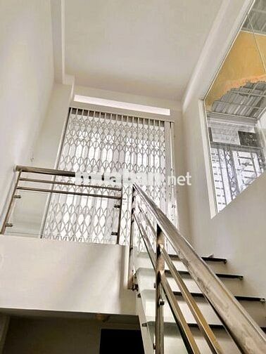 Nhà nguyên căn đường số 24 Linh Đông, rộng rãi tiện ở kinh doanh