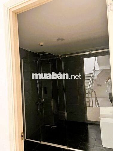 Nhà nguyên căn đường số 24 Linh Đông, rộng rãi tiện ở kinh doanh