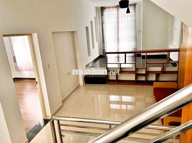 Nhà nguyên căn đường số 24 Linh Đông, rộng rãi tiện ở kinh doanh