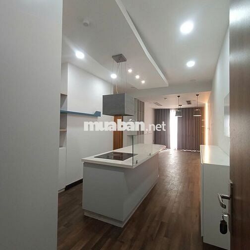 cần bán gấp căn hộ 2PN-2WC,nhà đẹp,sổ hồng sẵn,giá bán 2 tỷ230