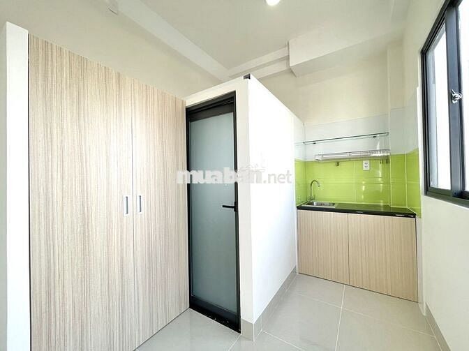 PHÒNG MỚI XÂY CÓ THANG MÁY 4 PHÚT ĐI CHỢ BÀ CHIỂU