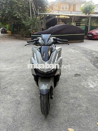 Honda Vario 160 2024 Xám Mới tinh