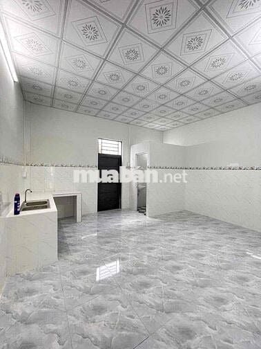 Nhà mới xay 2 phòng KdC Hồng Loan