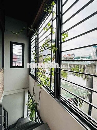 Căn Hộ Penthouse phố Kim Mã, 80m 2PN 2WC Full Nội Thất Xịn