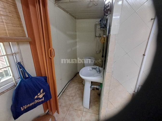 CHO THUÊ CĂN HỘ 80m2, RIÊNG BIỆT, KHÉP KÍN- TẠI ĐƯỜNG HỒNG HÀ, HÀ NỘI