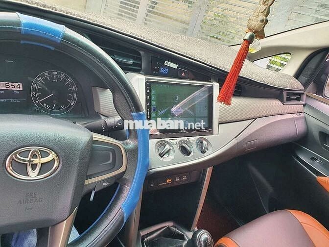 Toyota Innova 2017 Số sàn màu Đồng ánh kim. 1 Chủ.